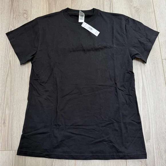 VS Pink black y2k logo tee - Picture 2 of 3